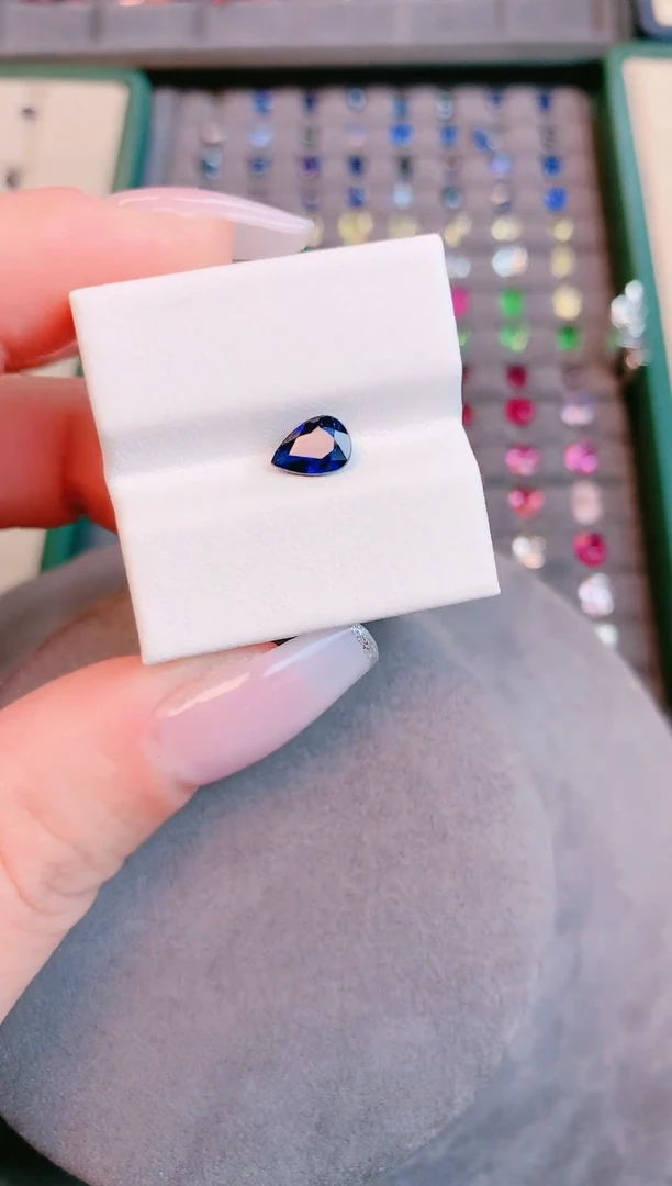 裸石蓝宝石0.97ct-天然斯里兰卡皇家蓝