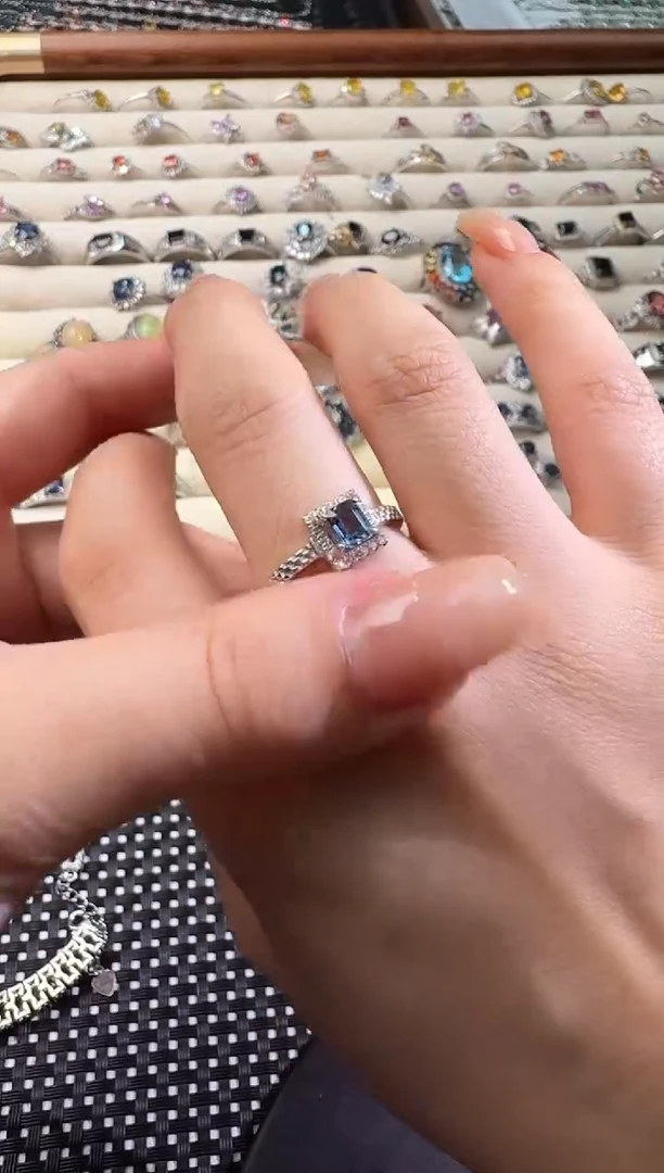 颈饰蓝宝石未镶嵌1104038