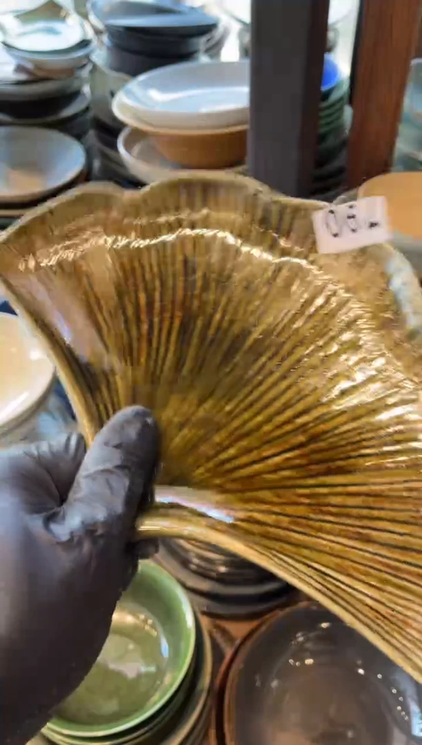 【闪购商品】瓷片790  微瑕唐三彩叶子盘1个