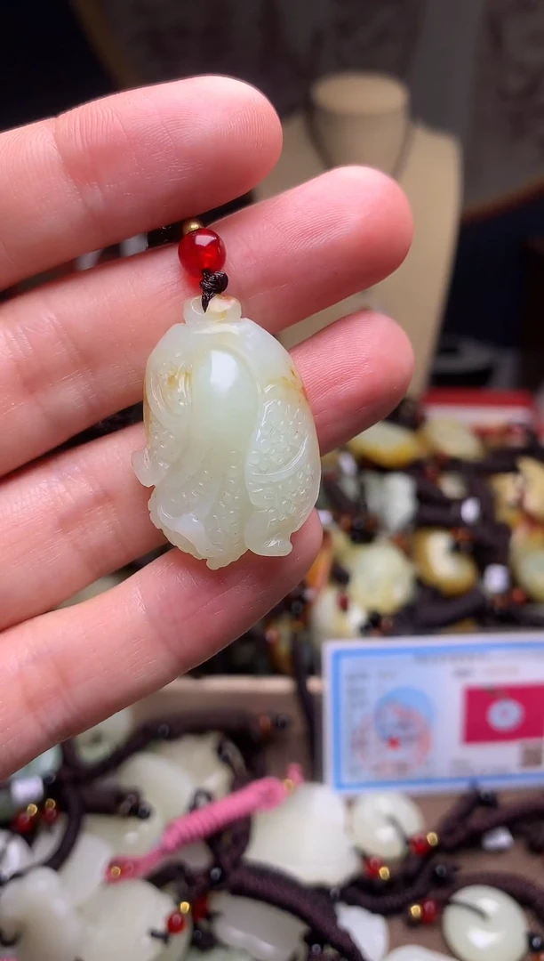 颈饰未镶嵌和田玉新疆料青海料清水和田玉吊坠