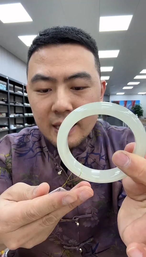 【闪购商品】和田玉手镯未镶嵌60-61  192