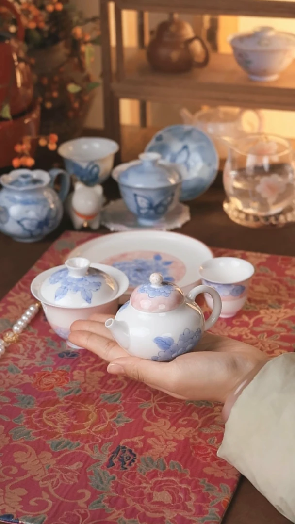 青己-玉泥-雍容牡丹-小品壶