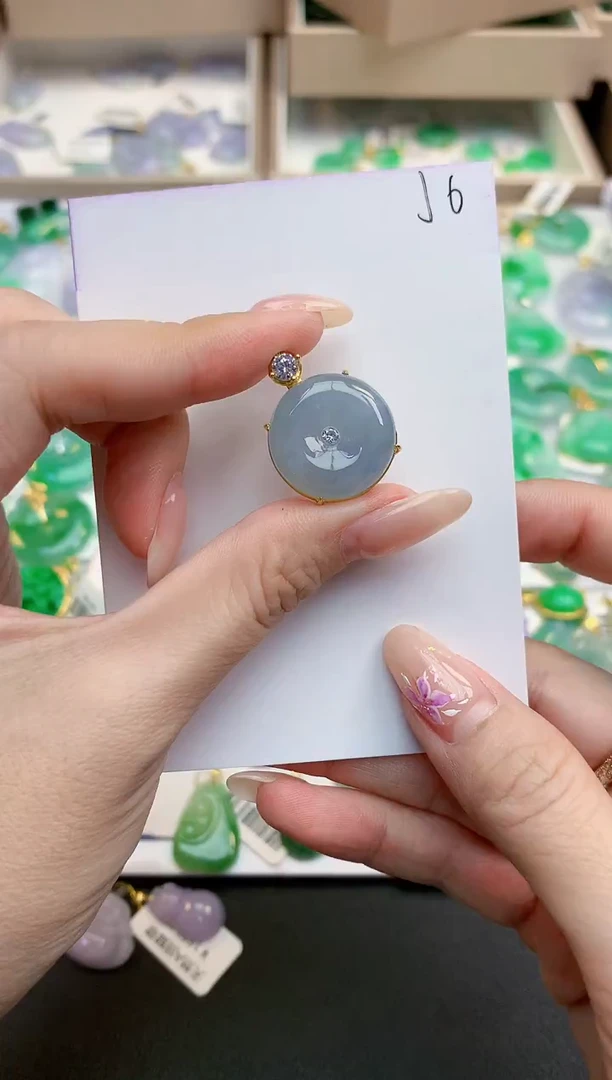 颈饰未镶嵌翡翠天然缅甸A货翡翠