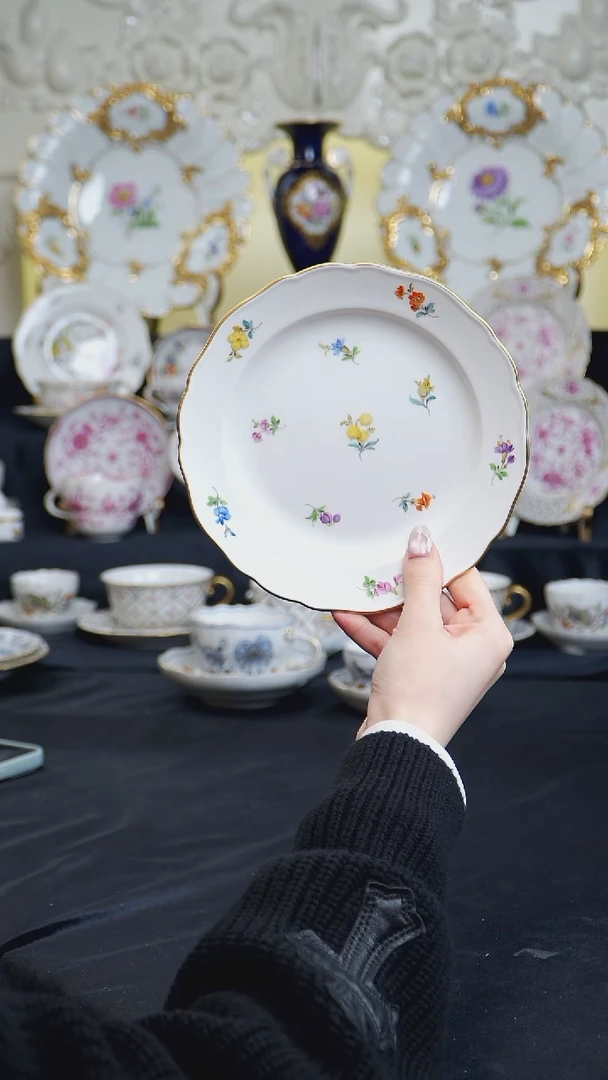 瓷婷婷中古器物如图所示44