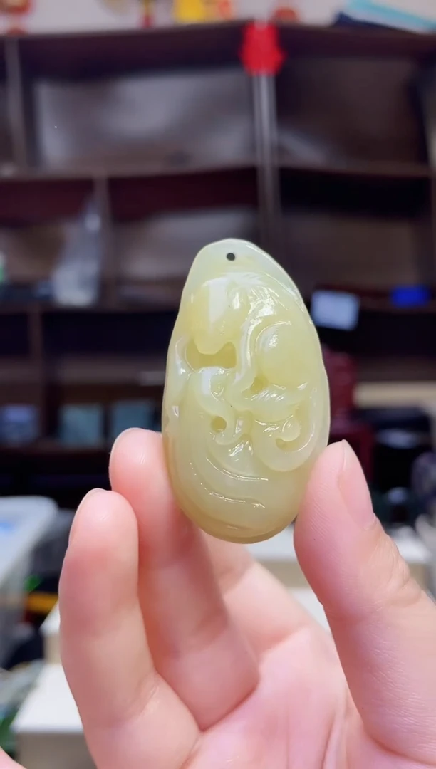 和田玉未镶嵌颈饰1
