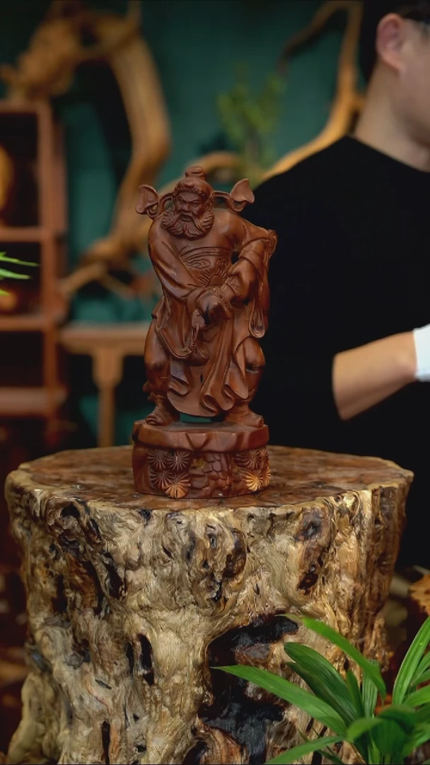 木雷击枣木钟馗摆件