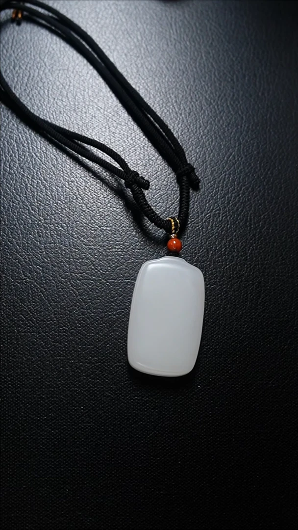 【闪购商品】和田玉颈饰未镶嵌无事牌