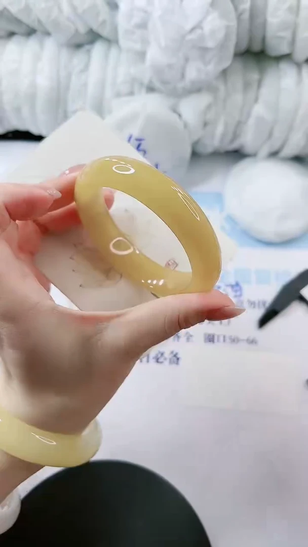 【闪购商品】石英质玉手镯未镶嵌多样性发货V77
