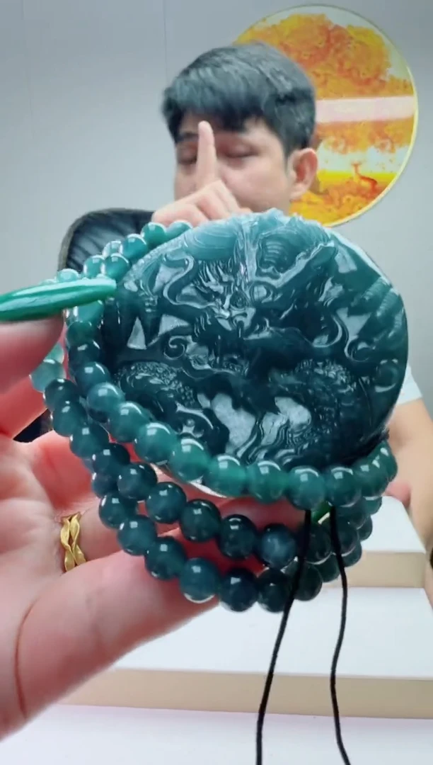 翡翠未镶嵌颈饰多样性随机发其一