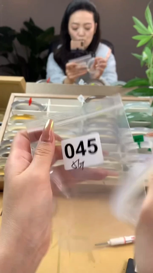 【闪购商品】玛瑙/玉髓手镯未镶嵌045