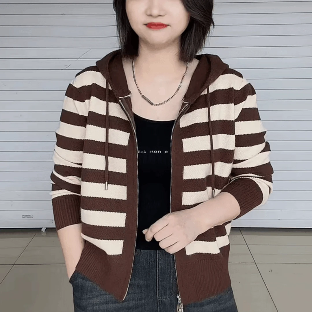 秋季网红新款时尚百搭宽松大码条纹印花拉链连帽针织中老年外套