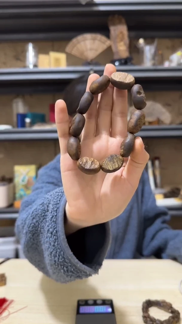 【闪购商品】沉香手串22号棋楠留疤手串16克+