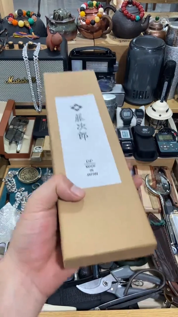 瓷片闪购商品    如图所示