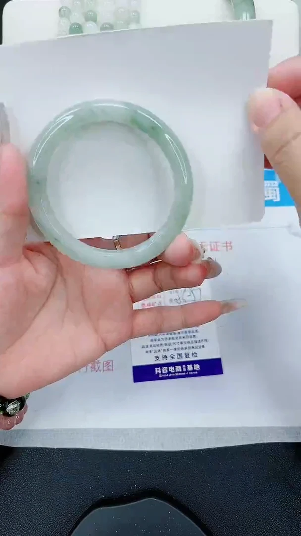 【闪购商品】石英质玉手镯未镶嵌196号/56-57圈