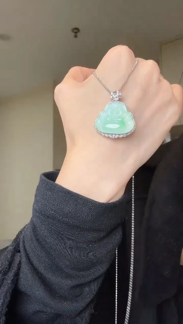 【闪购商品】翡翠吊坠(不含链)18K金镶嵌天然翡翠吊坠