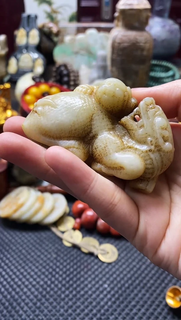 未镶嵌和田玉挂件麒麟