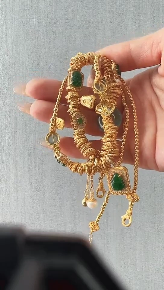 颈饰未镶嵌翡翠手串套装