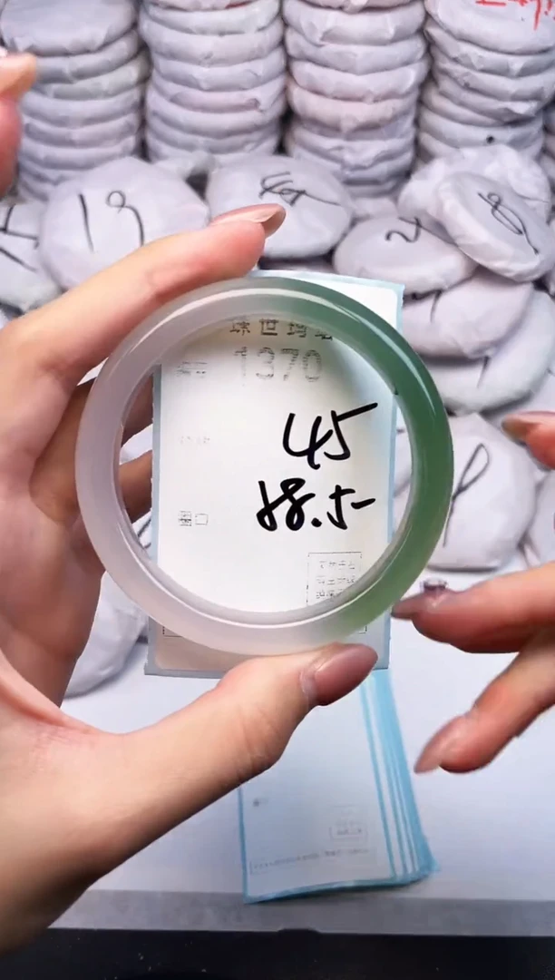 手镯玛瑙/玉髓未镶嵌1370