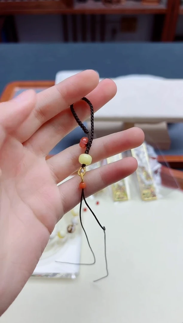 玛瑙/玉髓配饰未镶嵌J***?玛瑙配饰*1 GW