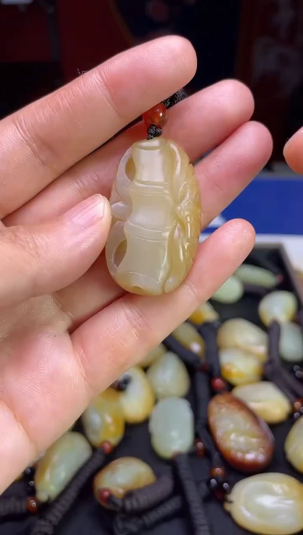 颈饰未镶嵌和田玉123