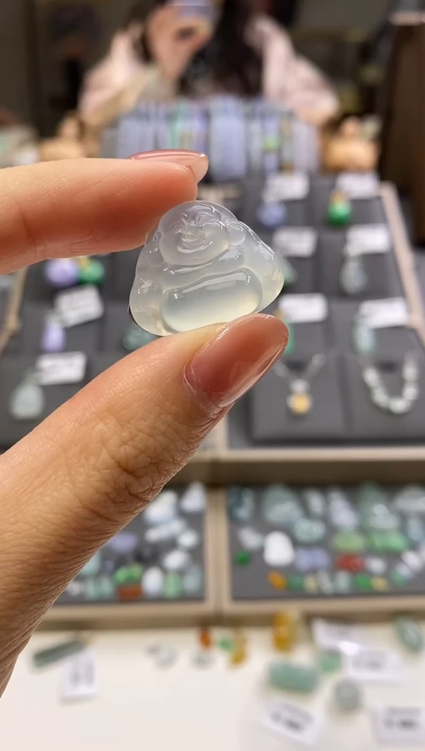 颈饰未镶嵌翡翠佛公