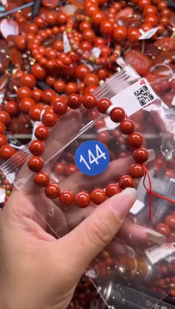 南红玛瑙未镶嵌珠宝奇石144-9