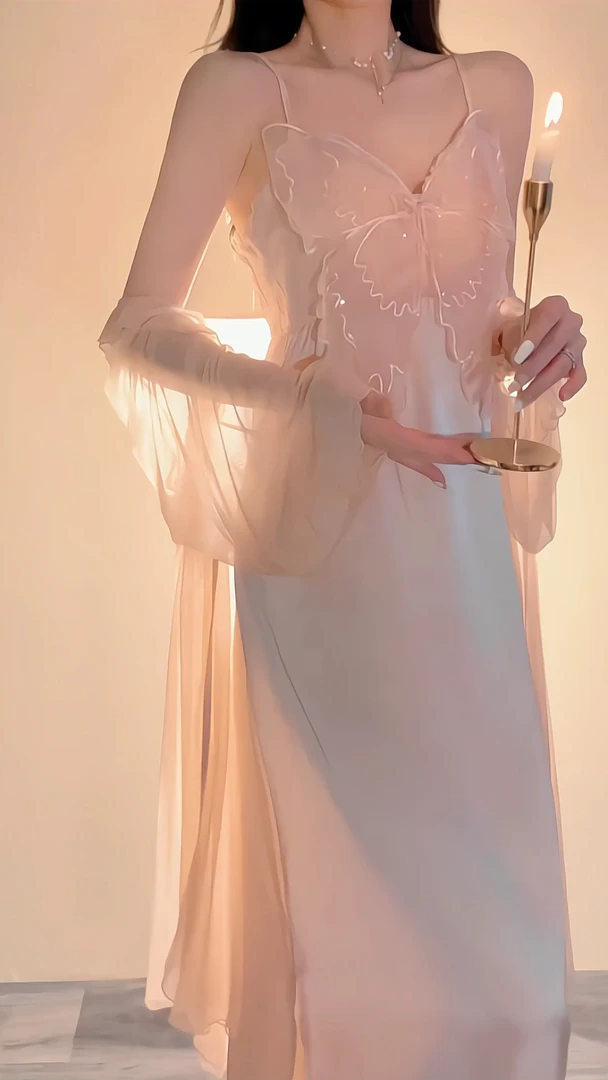 睡衣女春秋夏季蝴蝶吊带胸垫冰丝长款两件套带胸垫法式宫廷家居服