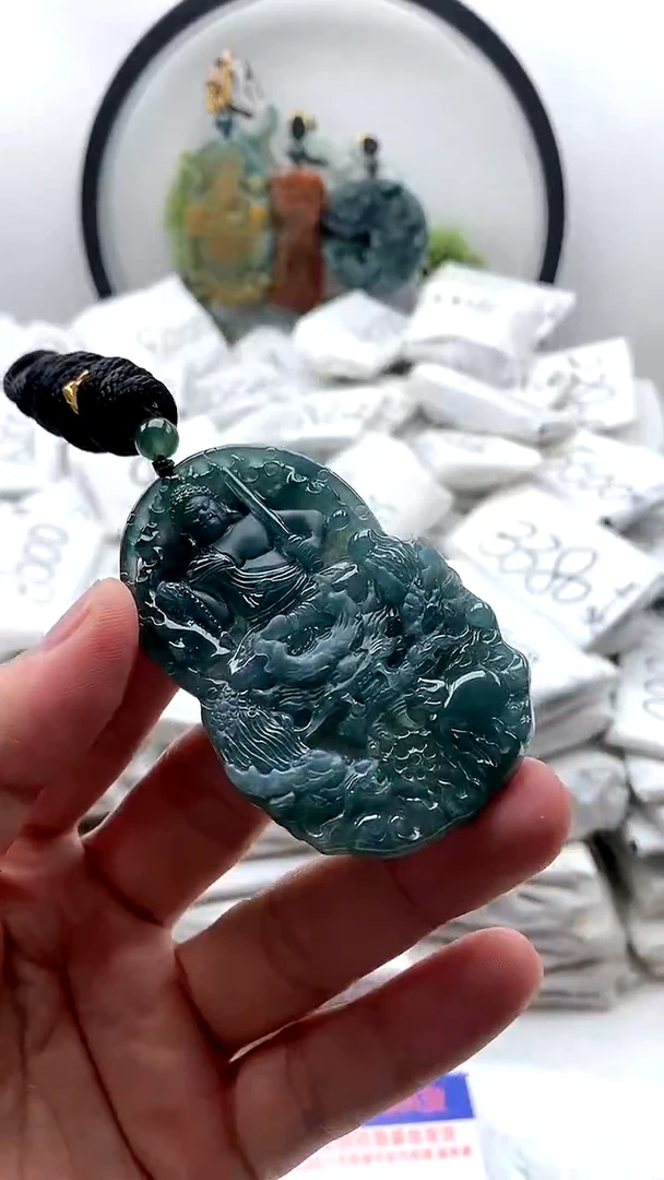 【闪购商品】翡翠颈饰未镶嵌不动明王
