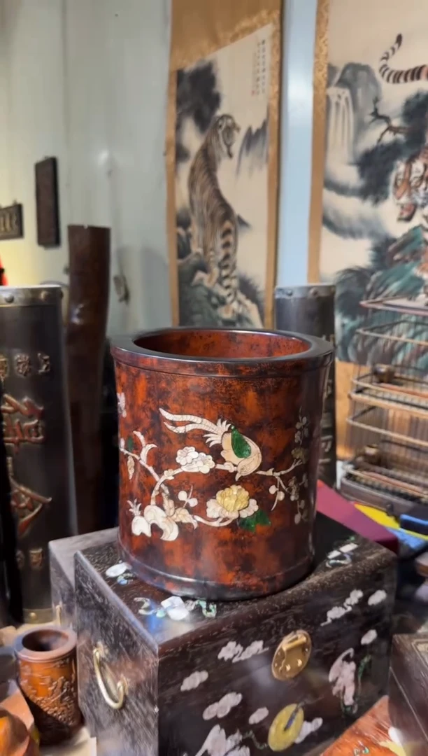 木黄花梨笔海           599