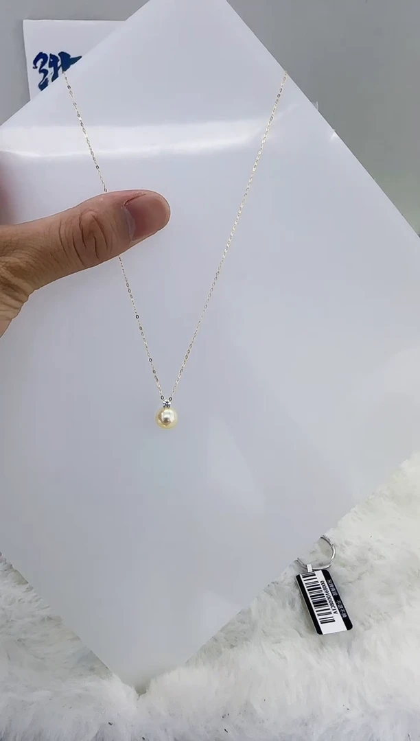 18K金镶嵌海水珍珠DA海水羽皇金吊坠8-9 a319