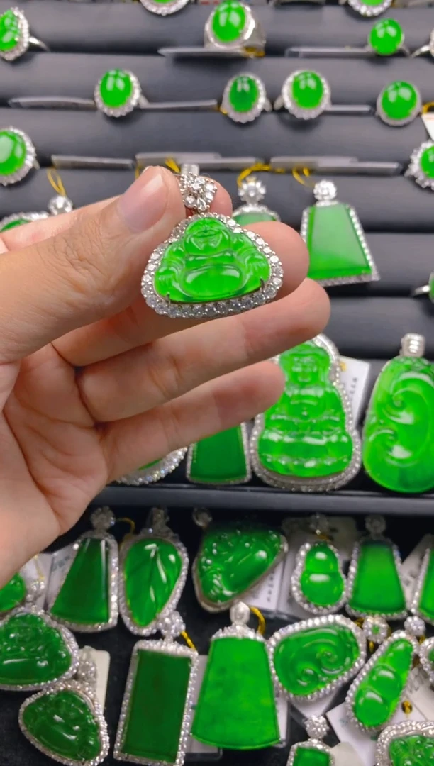 【闪购商品】翡翠颈饰银S925镶嵌11111111