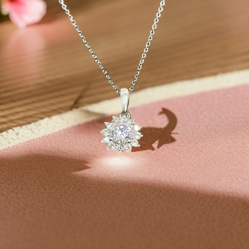 坠链均925银莫桑石 太阳花一克拉吊坠