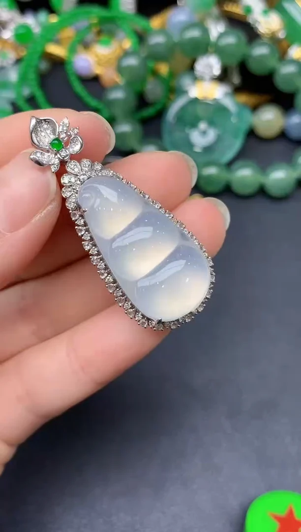 颈饰18K金镶嵌翡翠354-雪姐翡翠天天见