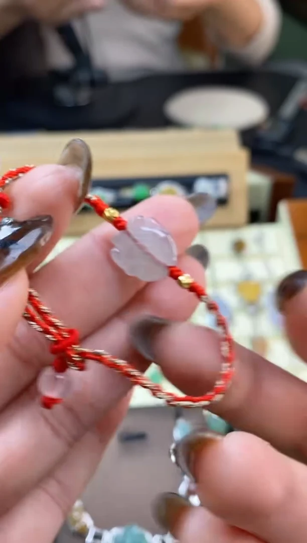 颈饰未镶嵌翡翠12600