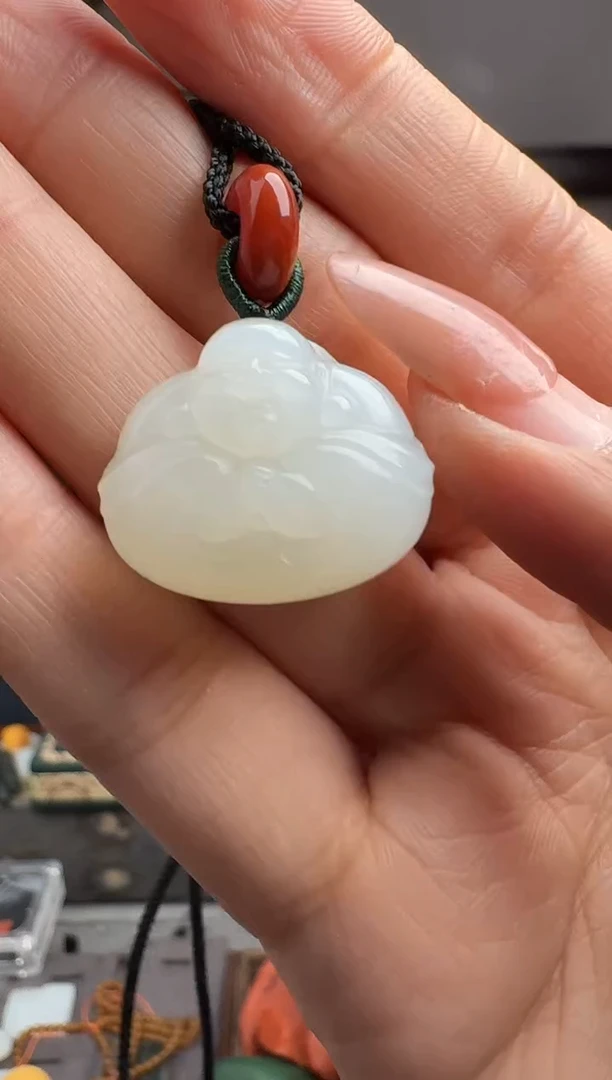 未镶嵌和田玉挂件0131-瑕疵