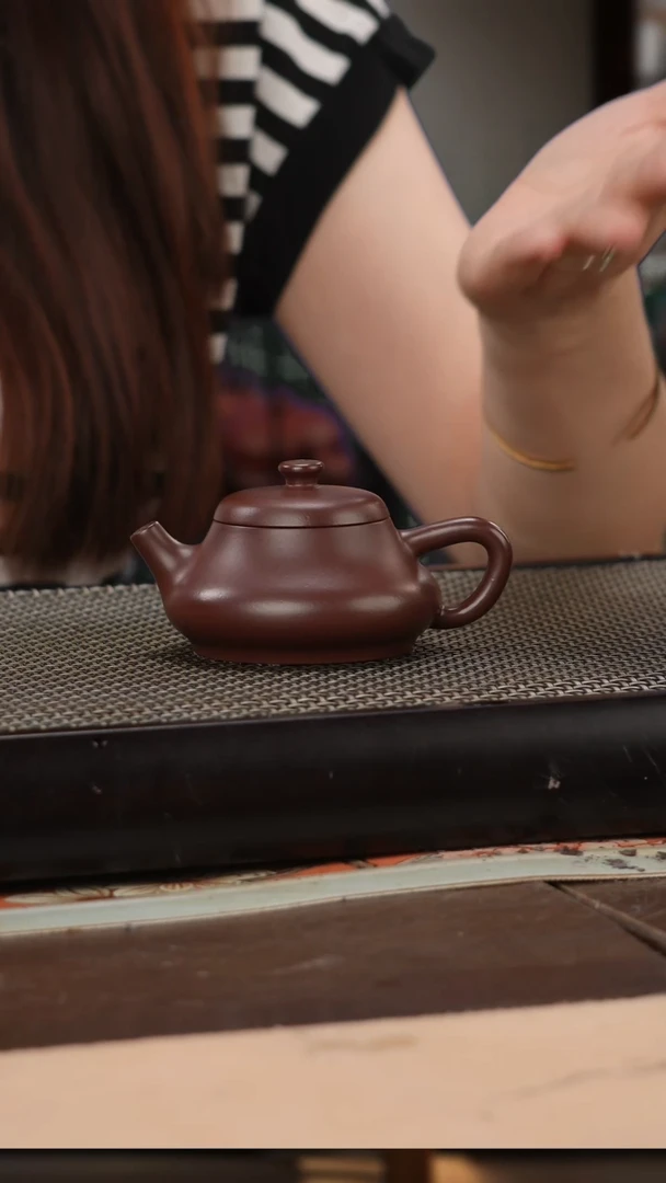茶壶紫砂紫袍玉砂超精工纳瓢120cc
