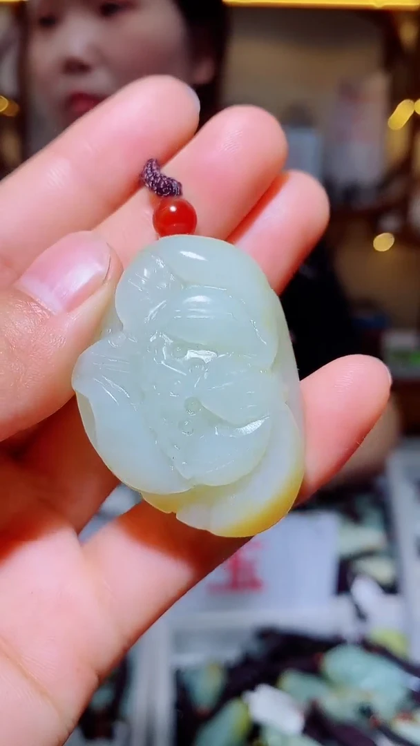 和田玉未镶嵌颈饰1