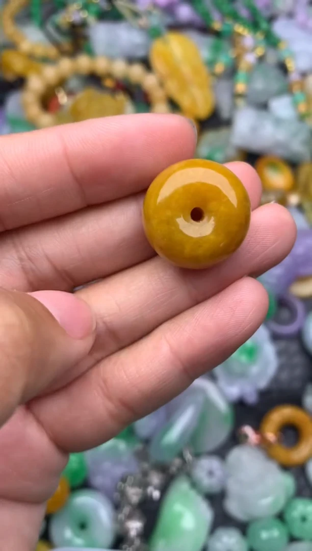 颈饰未镶嵌翡翠缅甸翡翠吊坠