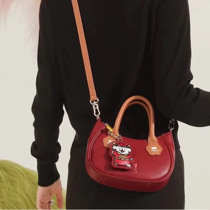 2025新款经典时尚红色手提包轻奢休闲女包高级感新月包发财包A23