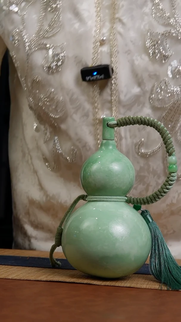 922号 天然热水酒葫芦 一物一拍（有瑕介意勿拍）