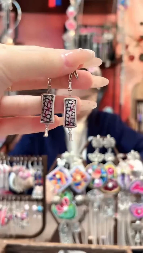 织绣云织谣民族风精美饰品15*