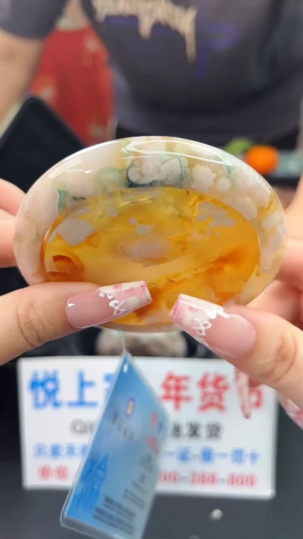 【闪购商品】石英质玉手镯未镶嵌赠送镯心（圈口）63