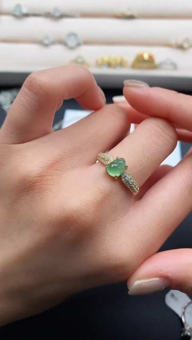 银S925镶嵌戒指翡翠3333333+8