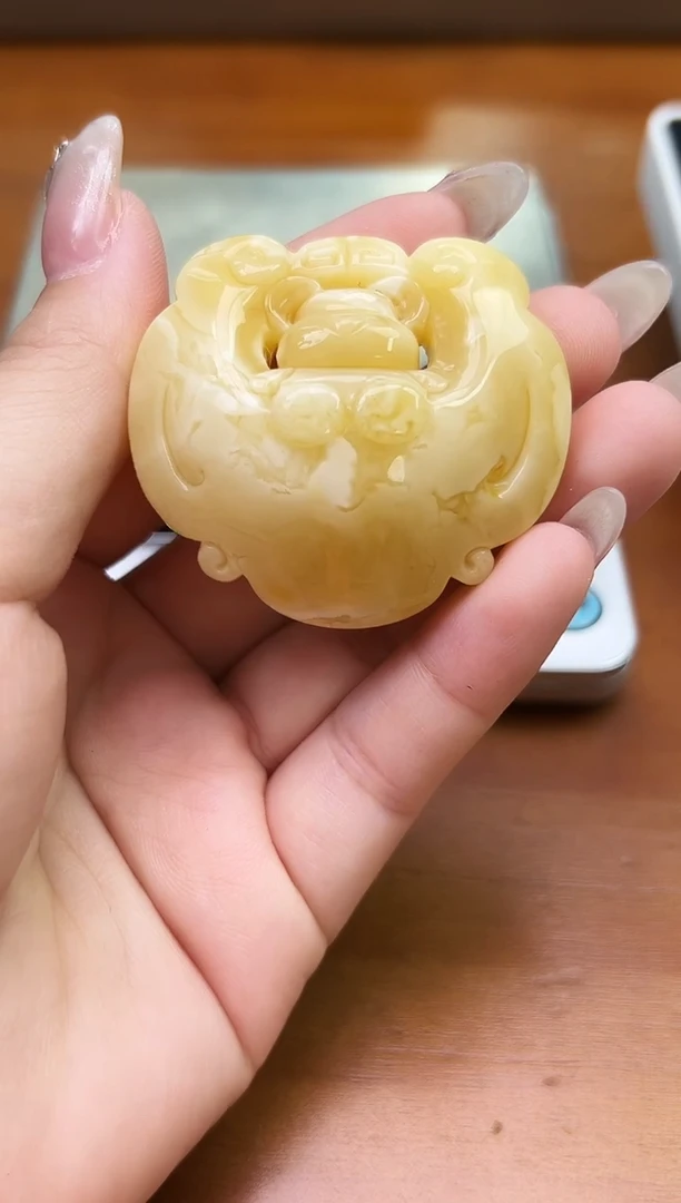 未镶嵌琥珀裸石用****2琥珀蜜蜡吊坠