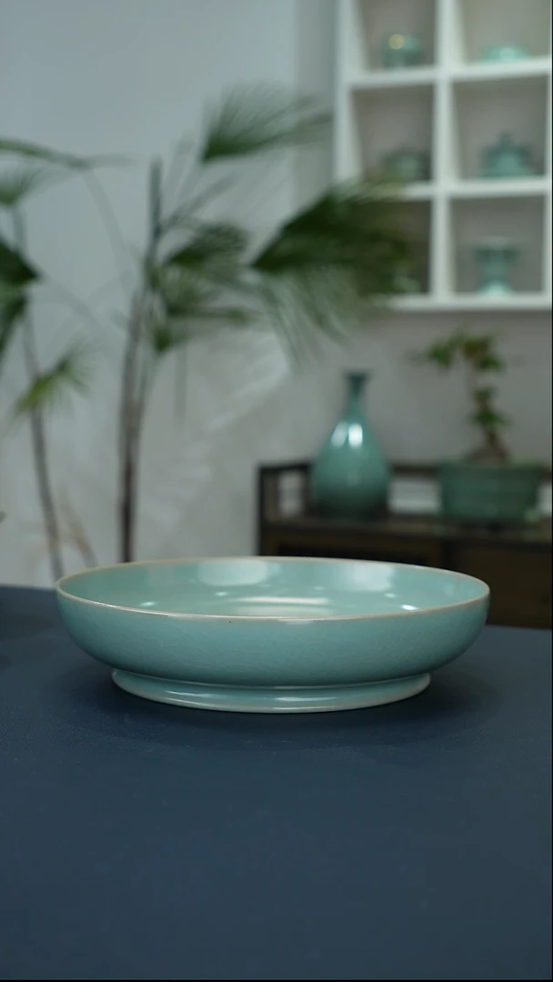 瓷片卷足大圆洗18.7口径二级品       洁