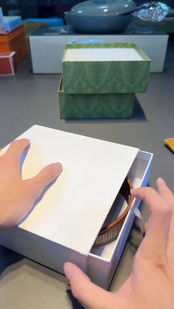 M棕 小新全球仓小新全球仓小新全球仓