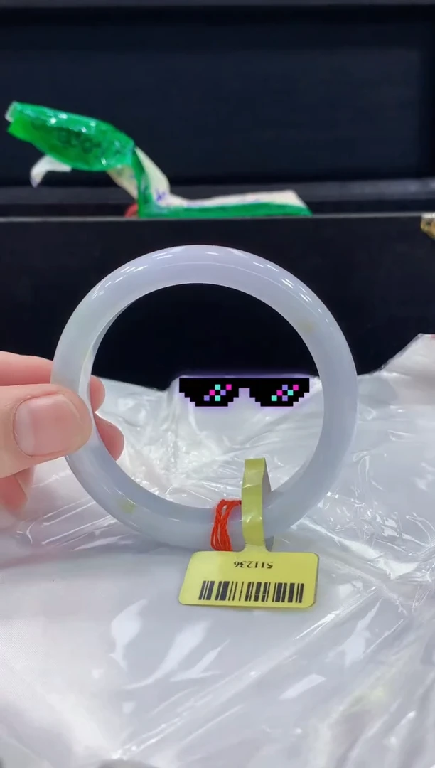 未镶嵌手镯翡翠翡翠手镯