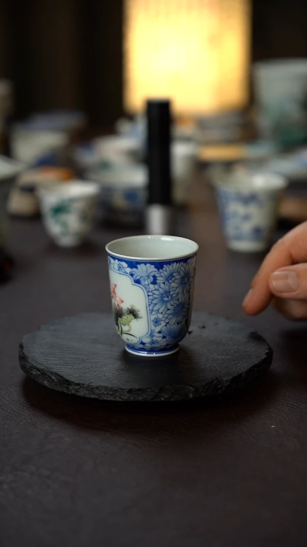 景德镇全手工手绘斗彩两面开窗主人杯