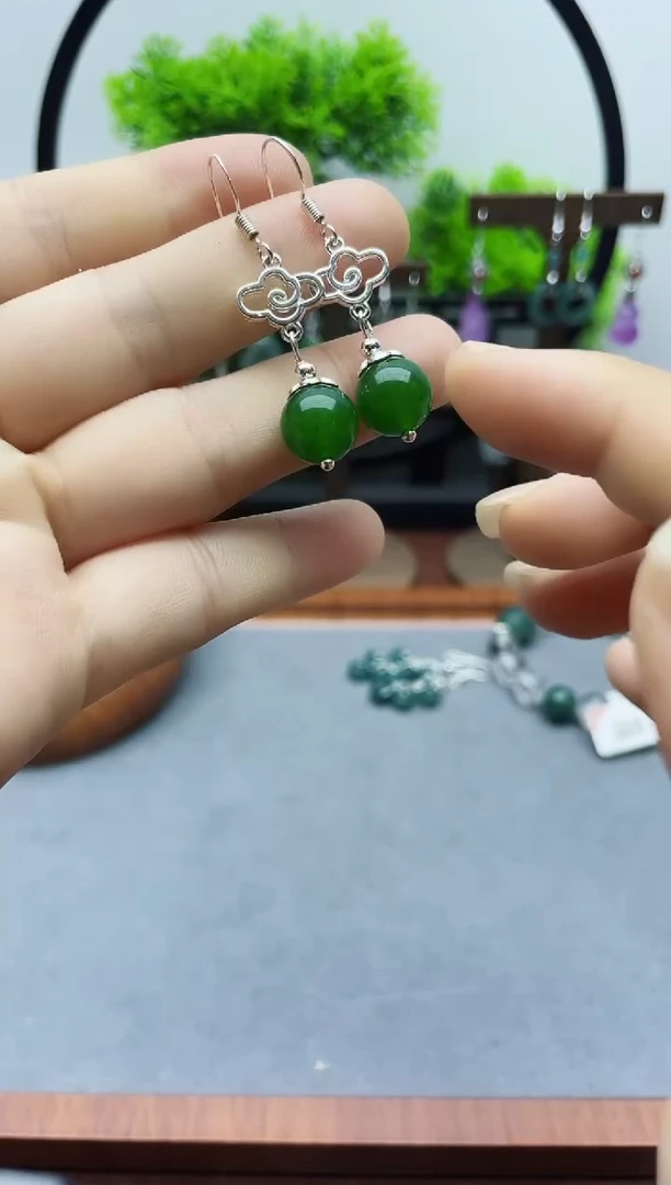 未镶嵌和田玉耳饰177000