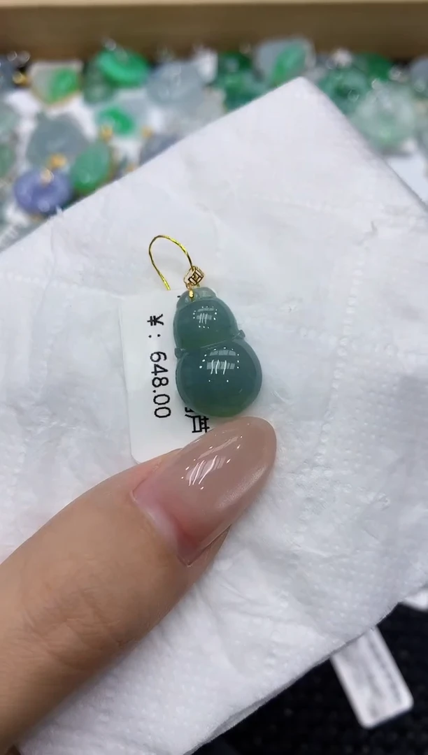 翡翠18K金镶嵌颈饰111111111111